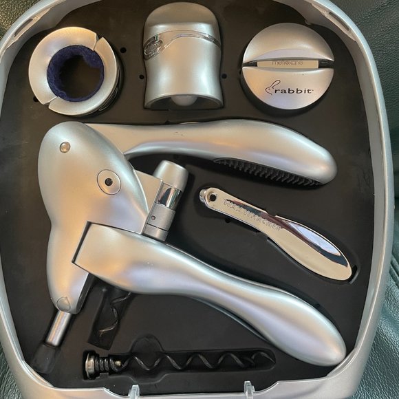 Rabbit Wine Tool Kit - Picture 2 of 5